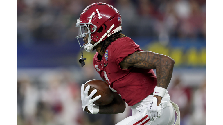 Playoff Semifinal at the Goodyear Cotton Bowl Classic - Cincinnati v Alabama