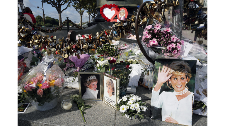 Tribute to Princess Diana At the Flame of Liberty Statue, Near Pont De L'Alma In Paris