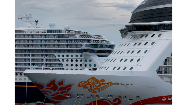 U.S. Cruise Ship Lines To Jettison COVID-19 Vaccination Requirement