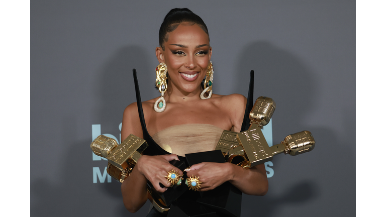 2022 Billboard Music Awards - Press Room