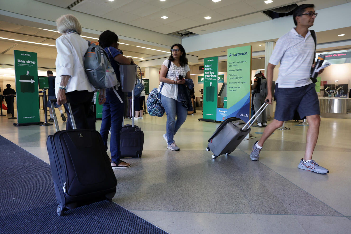 AAA Says One-Third Of Americans Plan To Travel On Labor Day Holiday Weekend