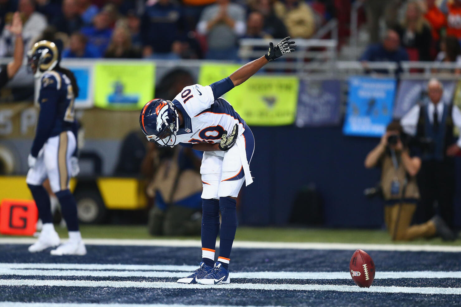 Denver Broncos v St. Louis Rams