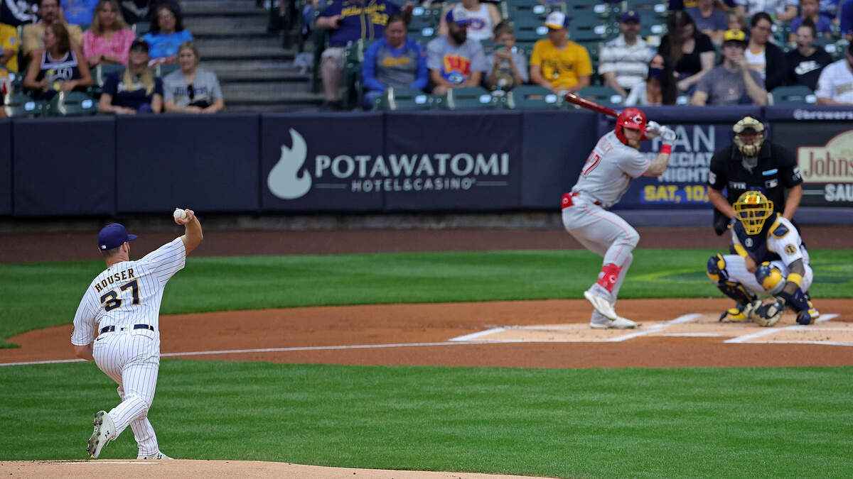 Adames, McCutchen, Houser lead Brewers to 5-1 win over Reds