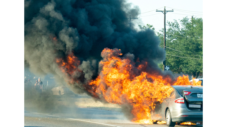 US-AUTO-HYBRID-EXPLOSION