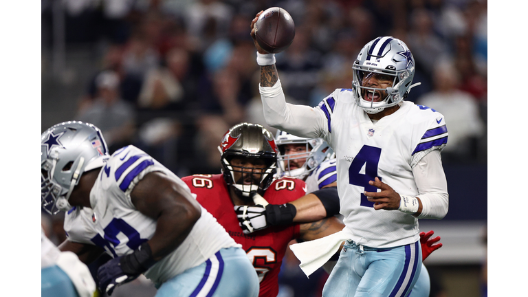 Tampa Bay Buccaneers v Dallas Cowboys