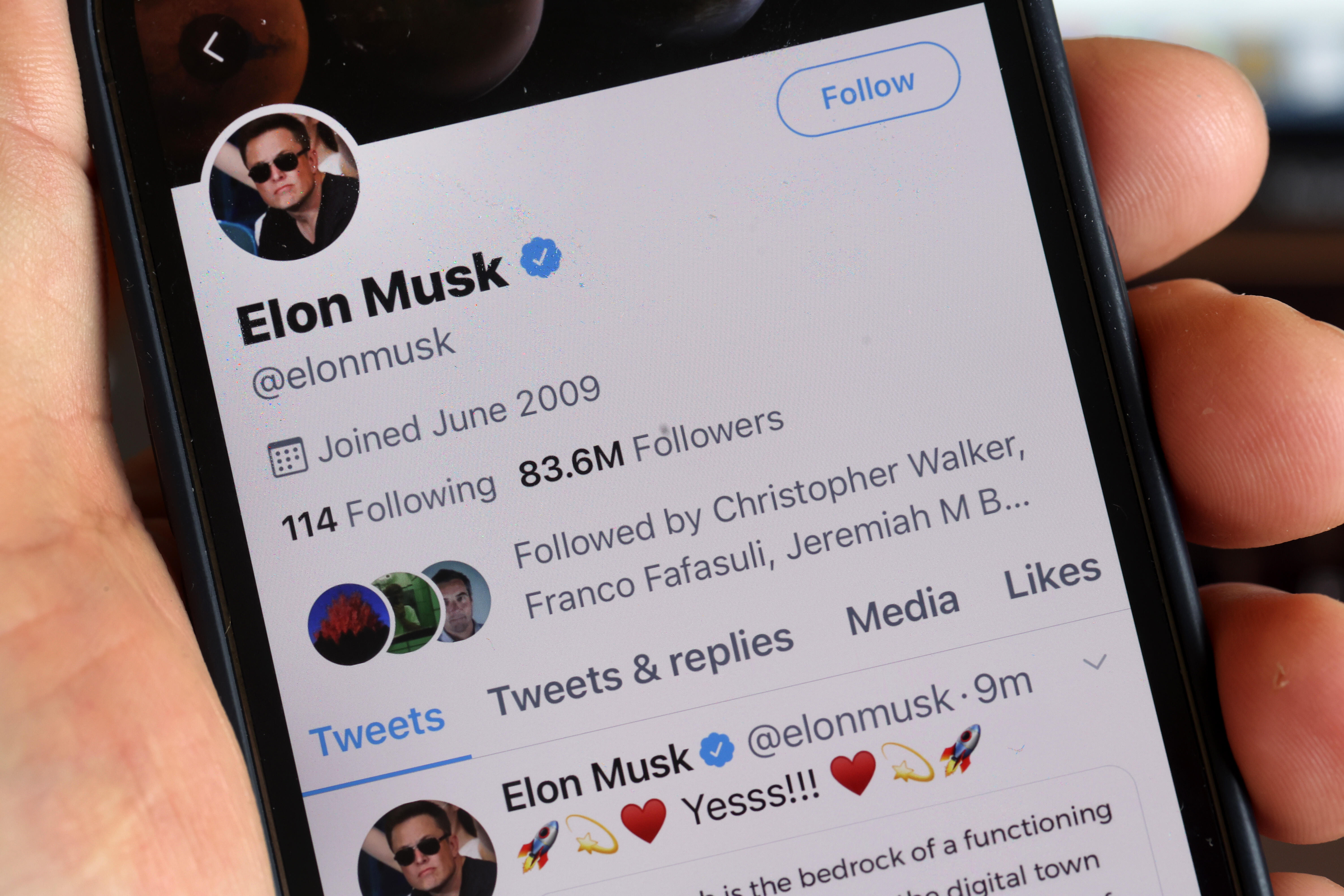 За сколько илон маск купил твиттер. Elon Musk Твиттер. Elon Musk Tweet. Илон Маск купил Твиттер. Elon Musk bought twitter.