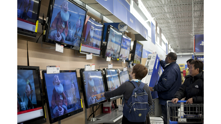 Holiday Shoppers Seek Out Deals On Black Friday