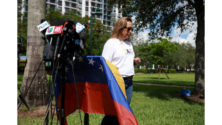 Venezuelan Community Leaders Denounce Florida Gov. DeSantis Sending Migrants To Martha's Vineyard