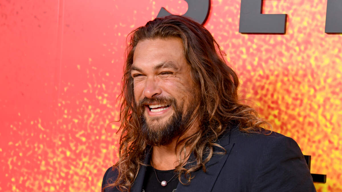 Jason Momoa Shows Off Massive Head Tattoo After Shaving His Hair | KISS ...