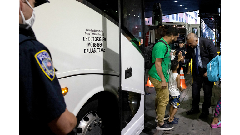 US-POLITICS-MIGRATION-TEXAS-MIGRANTS