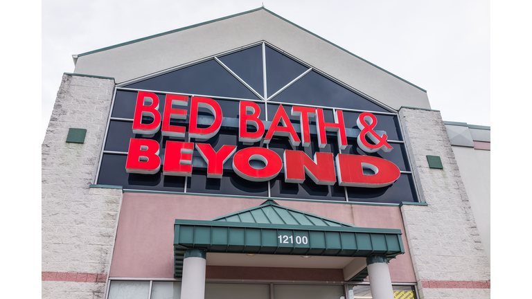 Bed Bath and Beyond store facade in red