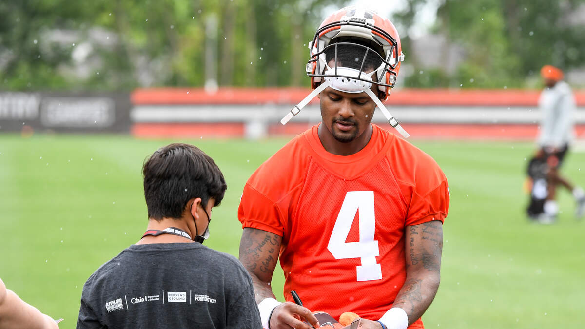 Browns Fans Set Up Grotesque Tailgate Defending Deshaun Watson