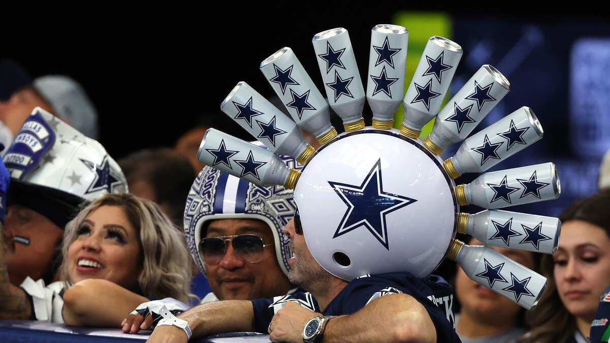 Dallas Cowboys Fan Rides Through Walmart on a Horse After Win