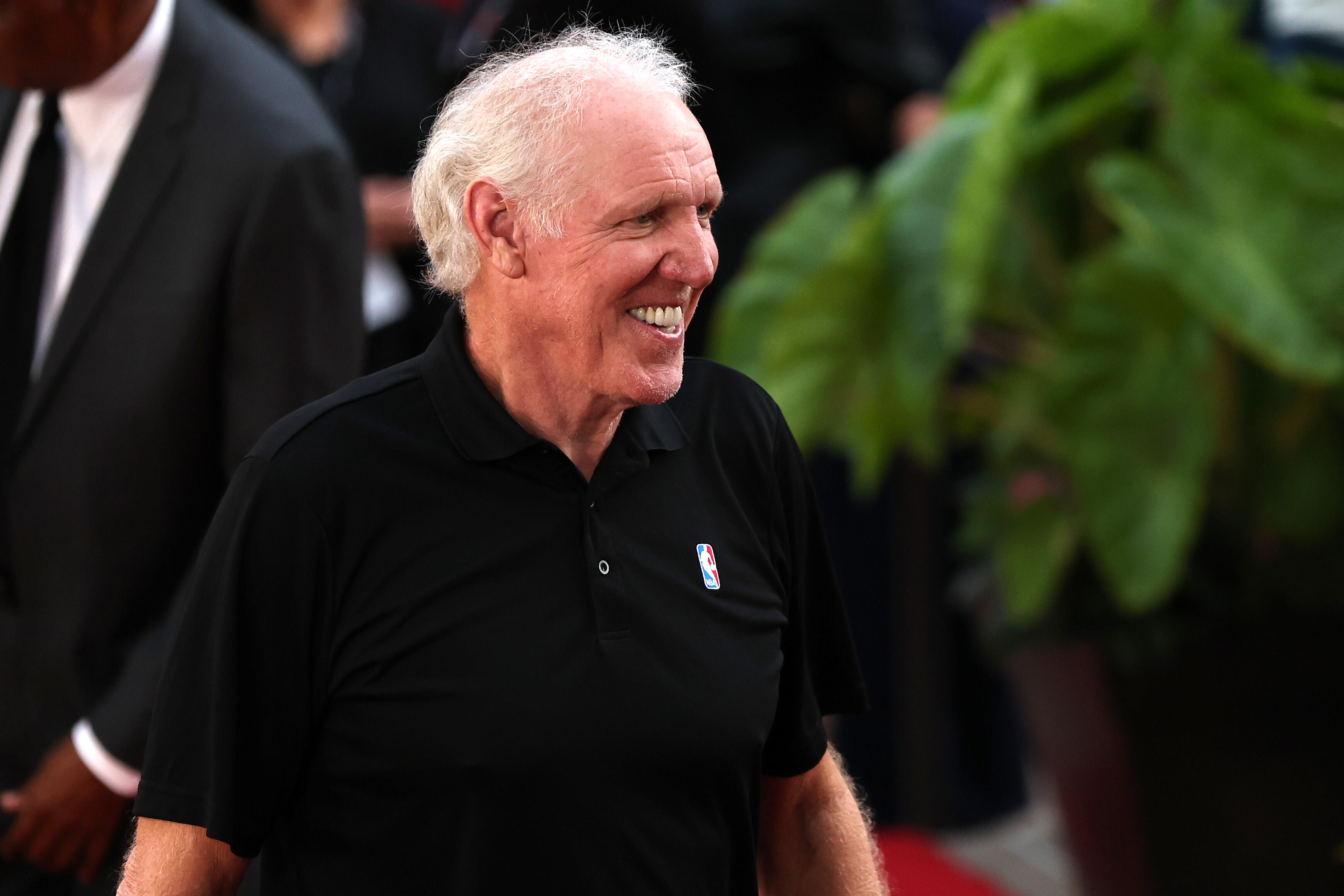 NBA legend Bill Walton co-authors op-ed on plan to relocate San Diego's  homeless population