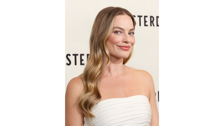 "Amsterdam" World Premiere