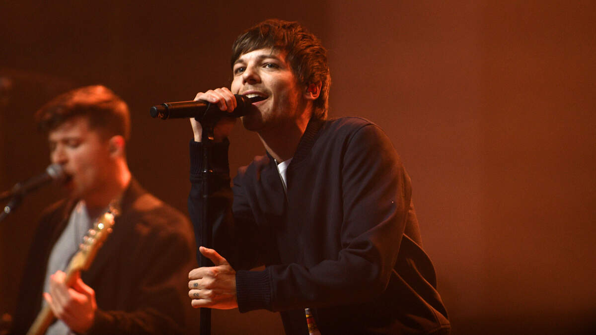 Louis Tomlinson releases first solo album, satisfies long waiting fans –  The Daily Texan