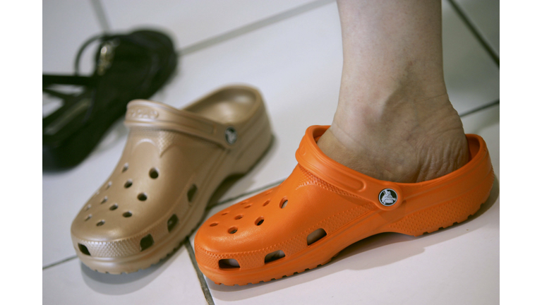 Crocs Shoes Increasingly Popular Amongst Trendy Israelis