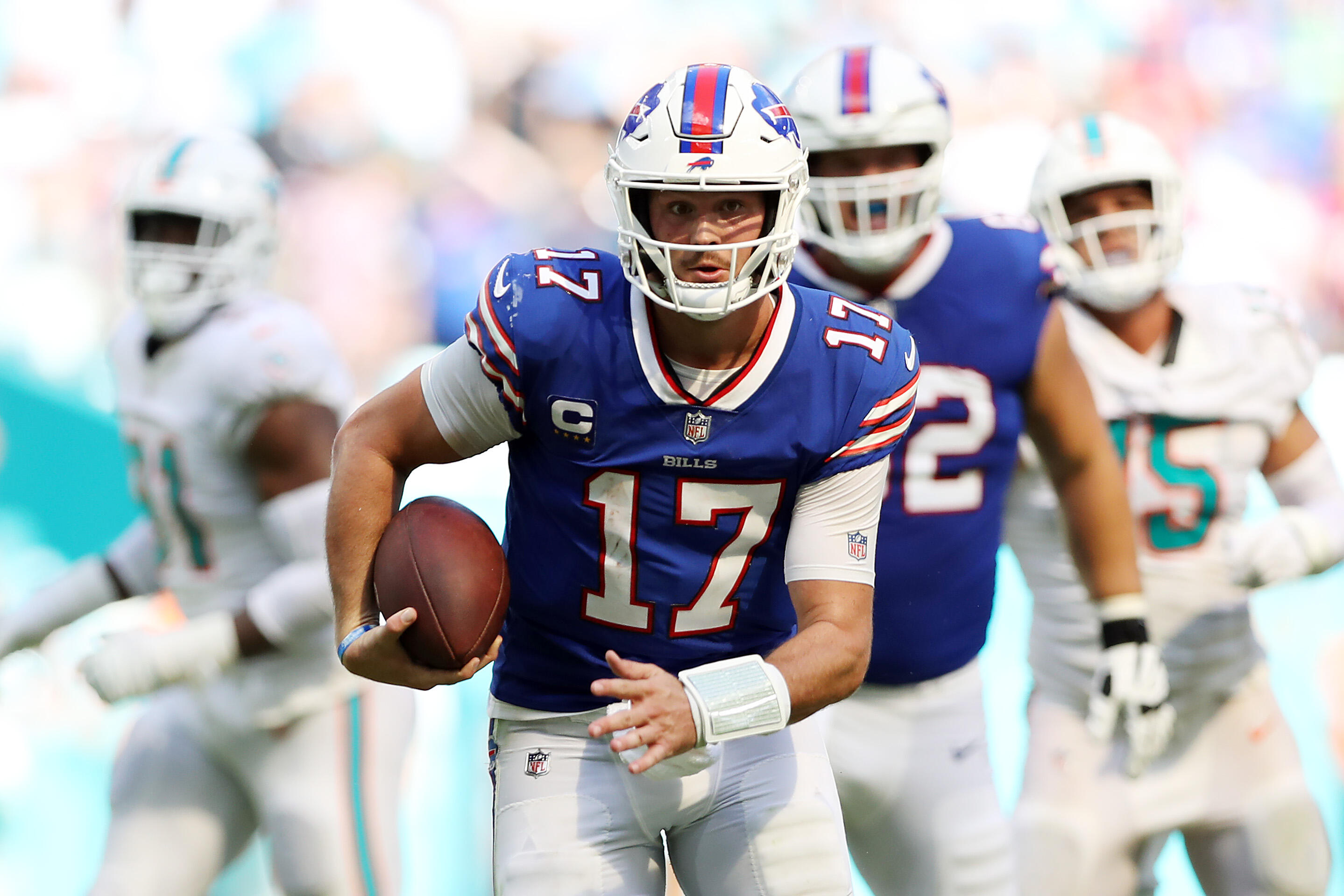 OC Ken Dorsey slams headset, tablet after Buffalo Bills drop first