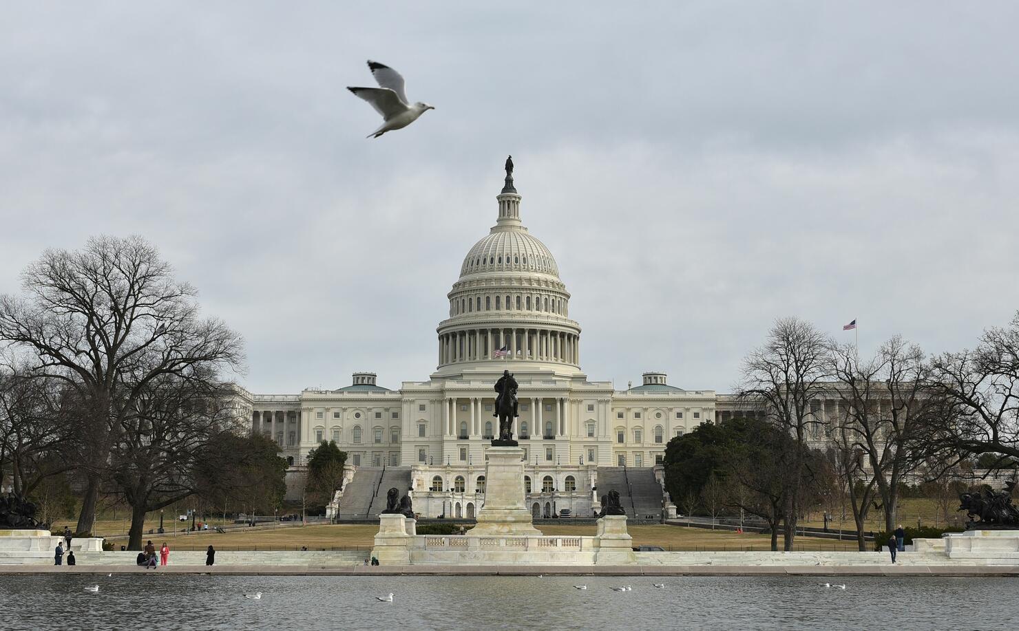 TOPSHOT-US-POLITICS-SHUTDOWN-CAPITOL