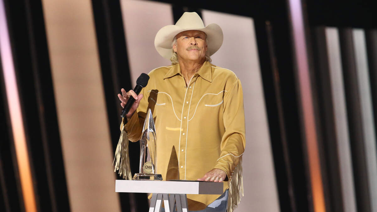 Alan Jackson Named Artist of a Lifetime for CMT 'Artists of the