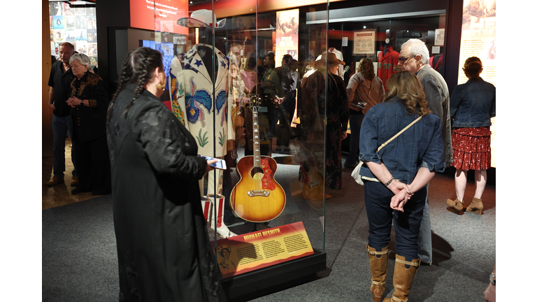 Country Music Hall of Fame and Museum opens Western Edge: The Roots and Reverberations of Los Angeles Country-Rock