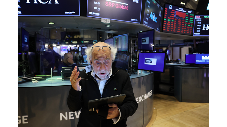 Dow Jones Average Falls To Low For Year