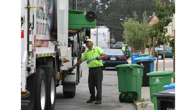 Manatee & Sarasota County Resume Garbage & Yard Waste Pickup Monday, October, 3rd.