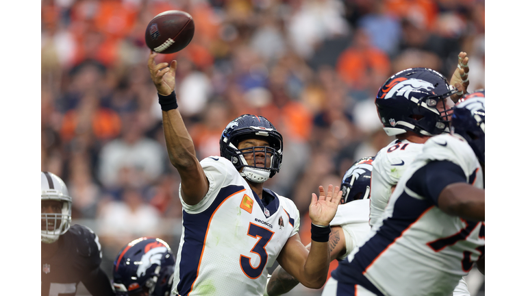 Denver Broncos v Las Vegas Raiders