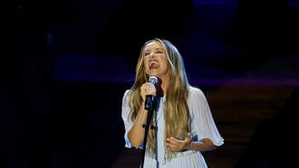 Carly Pearce Honors Loretta Lynn With Her Song 'Dear Miss Loretta'