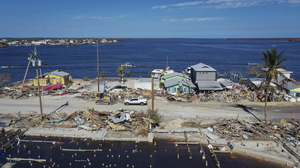 Terrifying Time-Lapse Video Shows 15-Foot Storm Surge In Fort Myers ...