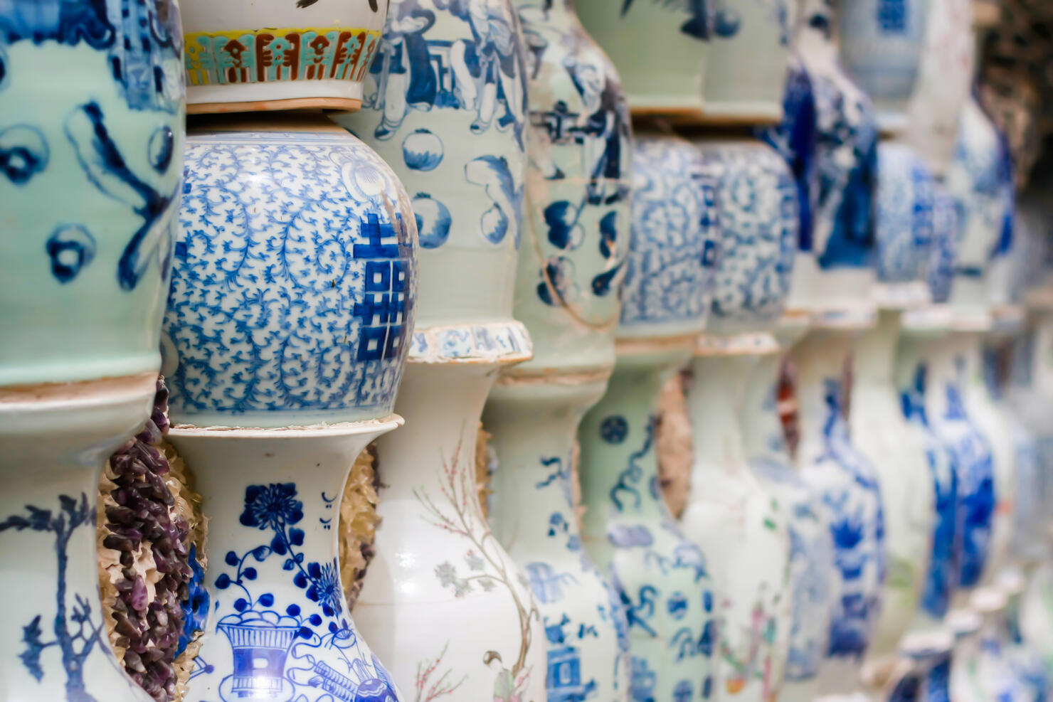 Lots of Chinese porcelain, blue and white porcelain, Chinese porcelain culture, ancient porcelain a lot of Chinese porcelain, qinghua porcelain, Chinese porcelain culture, ancient porcelain