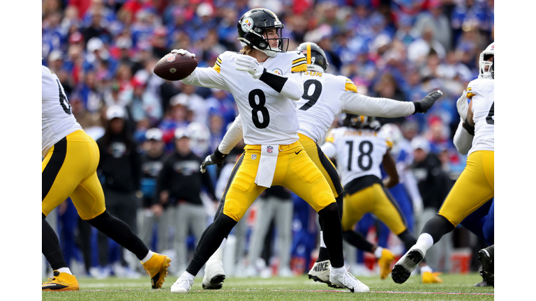 Pittsburgh Steelers v Buffalo Bills