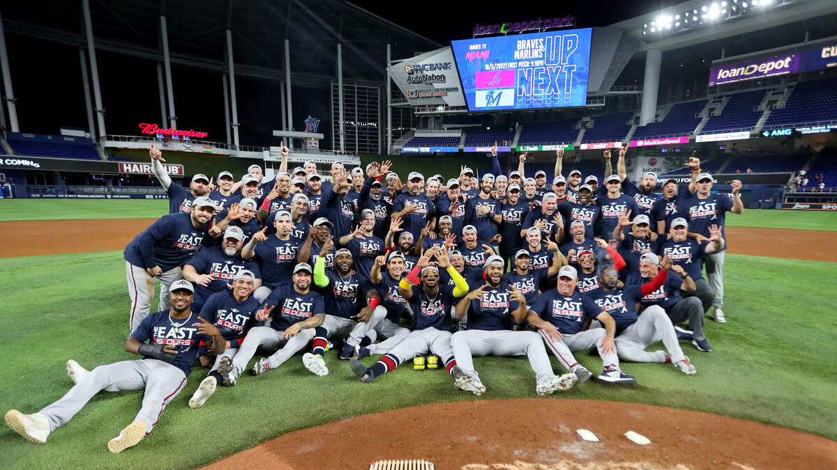 Jordan Family Band Performs 'National Anthem' at Atlanta Braves