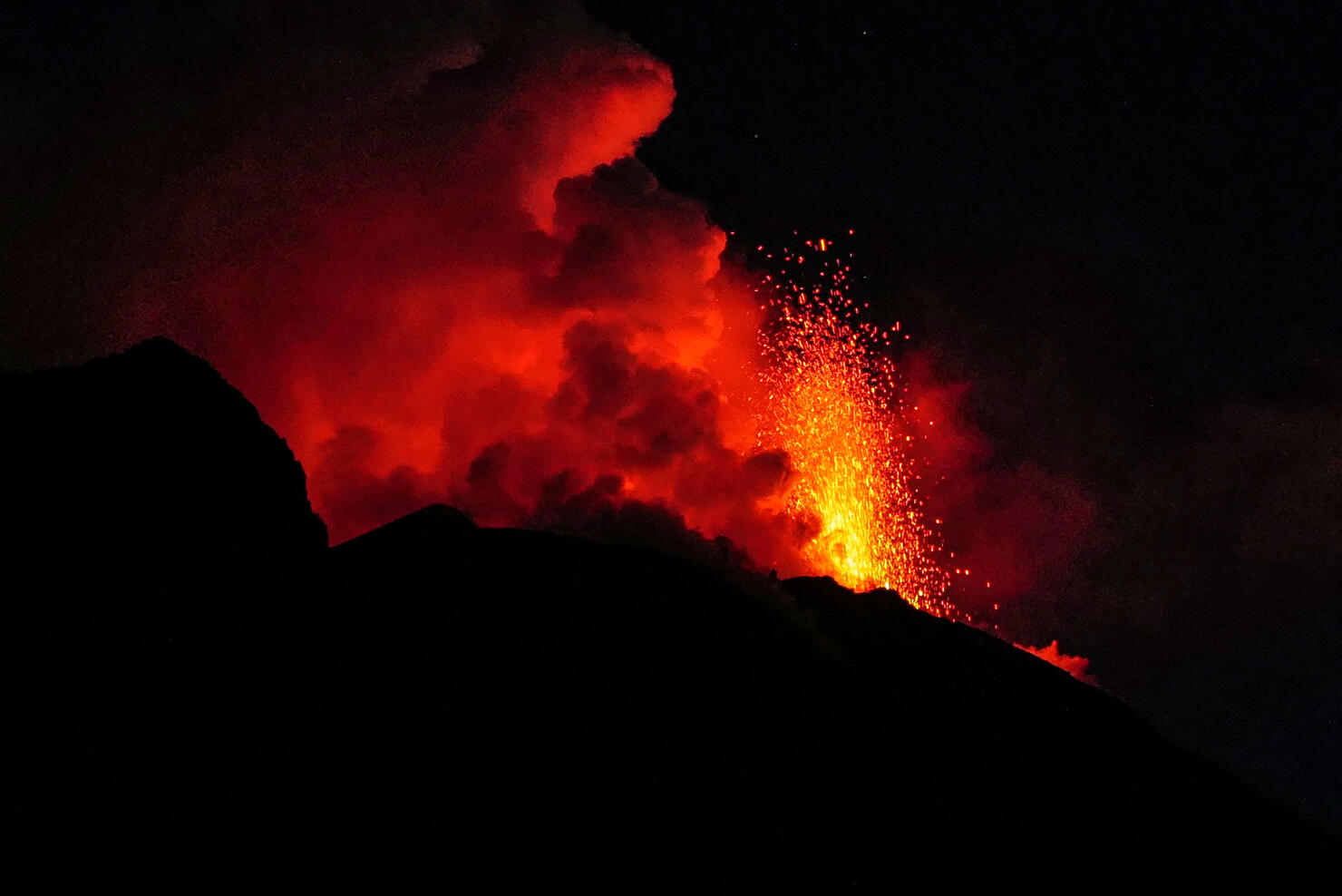 ITALY-VOLCANO-STROMBOLI-ERUPTION