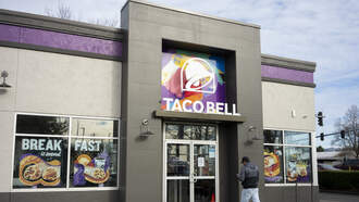 Taco Bell Is About To Start Serving ACTUAL PIZZA!