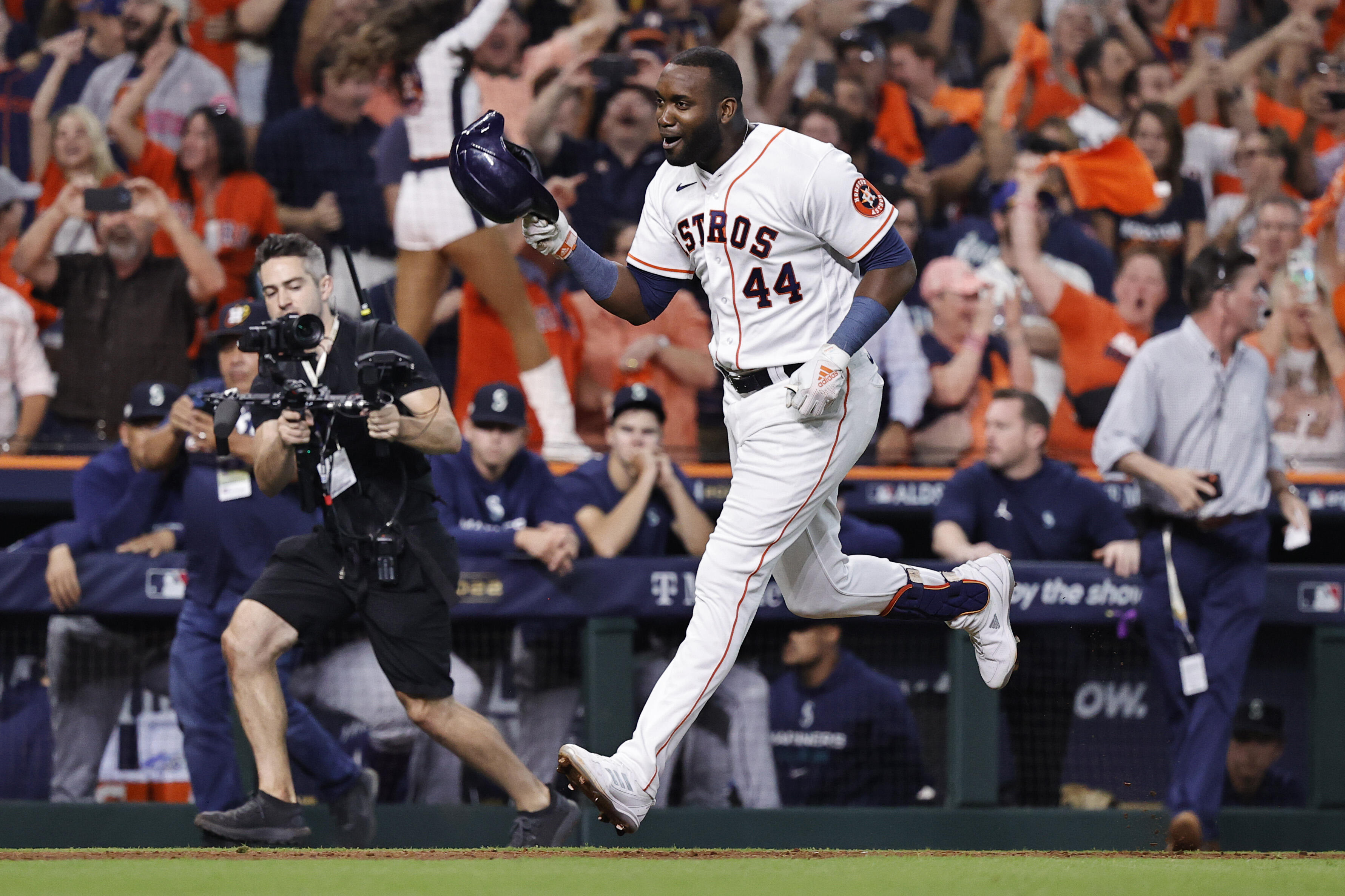 Watch: Yordan Alvarez Just Led The Astros To Win With This 3 Run ...