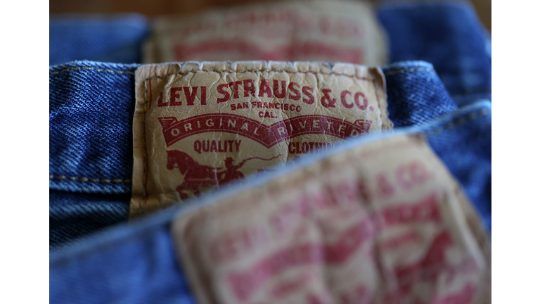 Levi Strauss To Shutter 11 Plants, Lay Off 6400 People