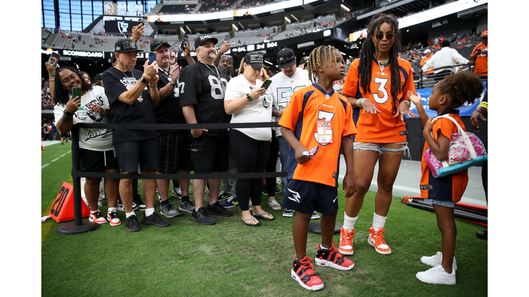 Denver Broncos v Las Vegas Raiders