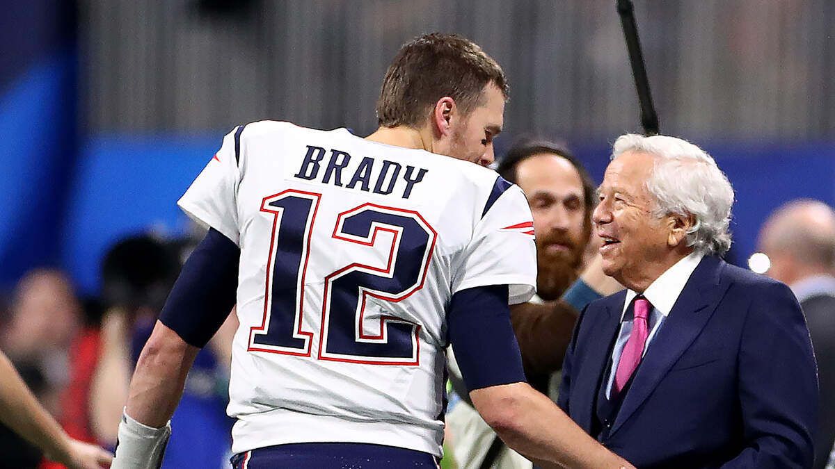 Kenny Chesney Congratulates Tom Brady For Retirement, Shares Picture With His  Super Bowl Rings