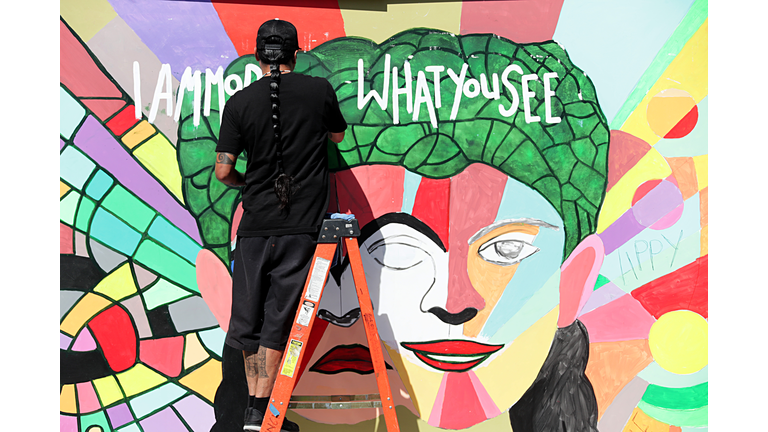 Local Artists, NAMI San Diego & Neurocrine Biosciences Company Create Outdoor Mural Around Mental Health