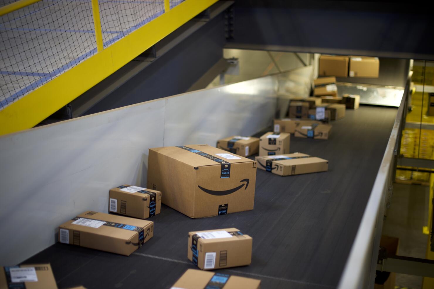 Amazon Hosts Jobs Day Across US To Hire 50,000 For Its Fulfillment Centers