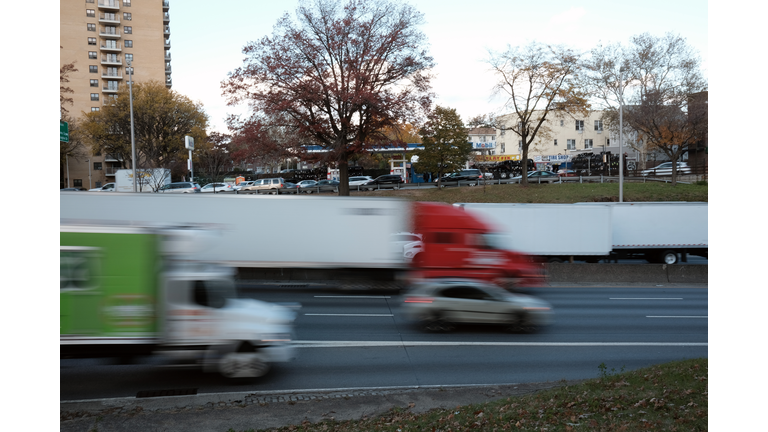 Locals Call For Capping Cross-Bronx Expressway To Reduce Negative Health Effects