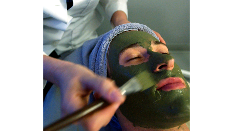 New York Men Turn To Spas To Relieve Stress