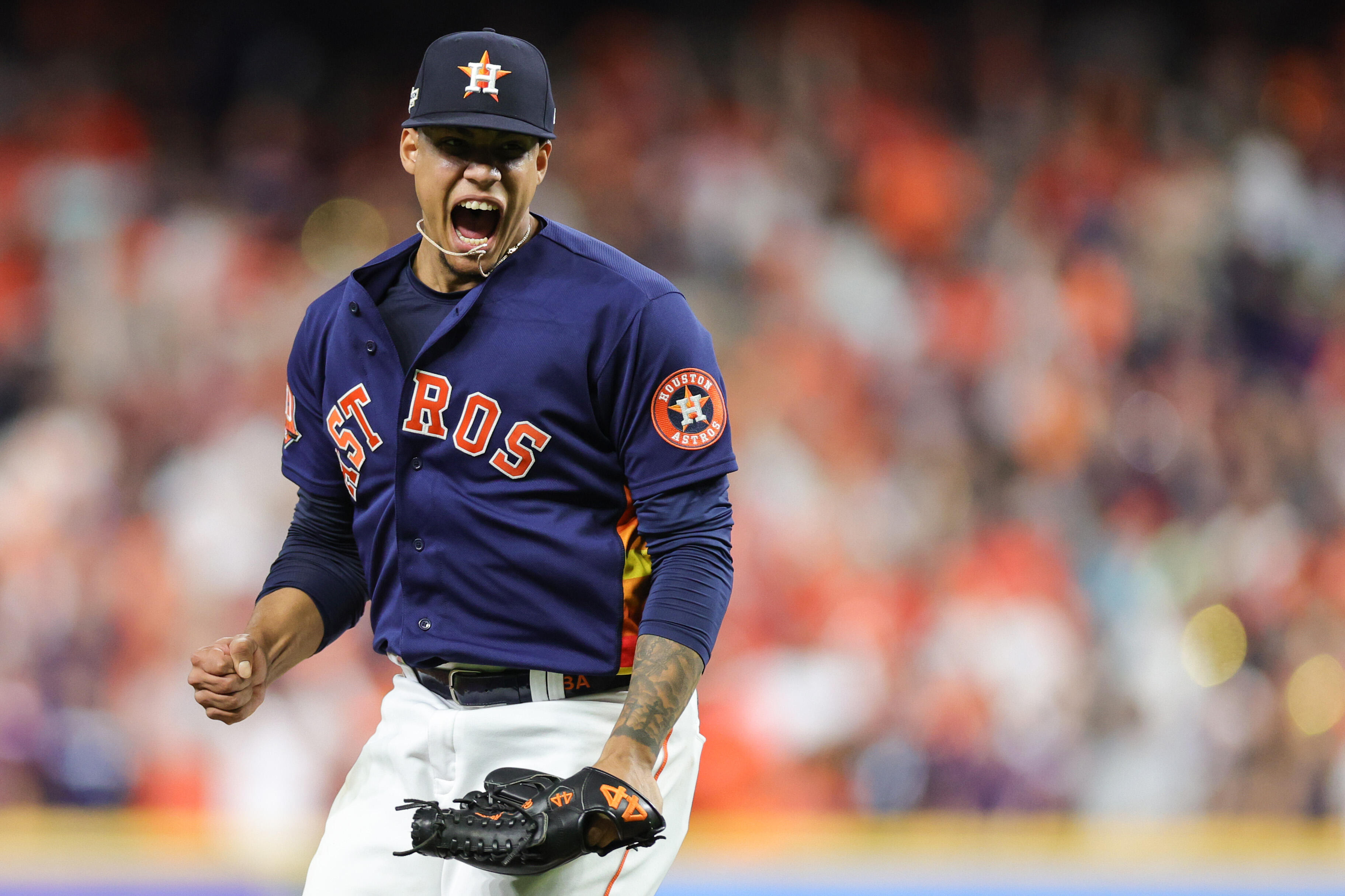 Astros beat Yankees 3-2 to take 2-0 lead in ALCS