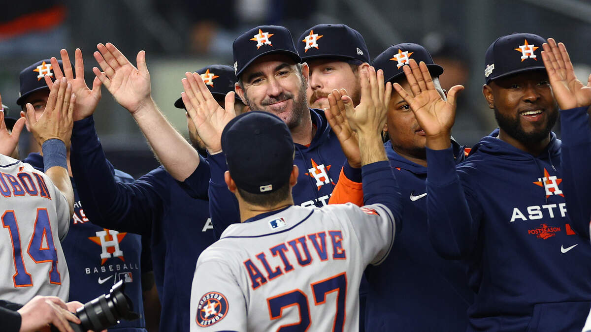 ESPN on X: THE BROOMS ARE OUT 🧹 ASTROS SWEEP THE YANKEES 😳   / X