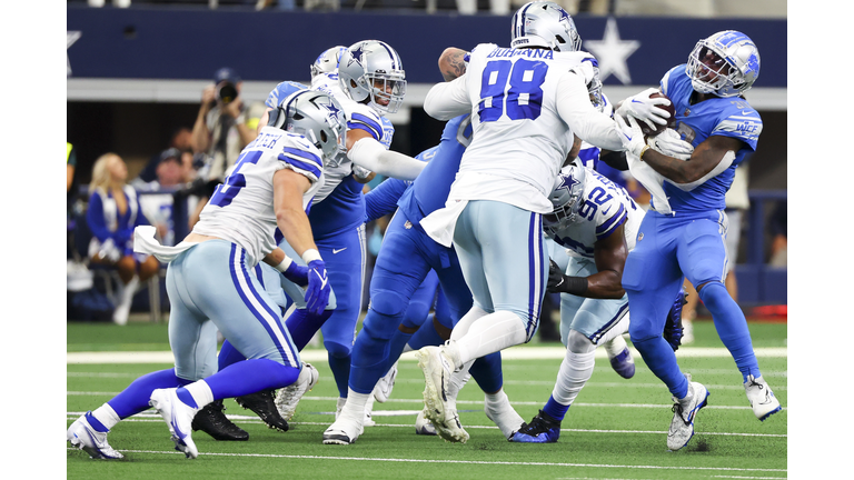 Detroit Lions v Dallas Cowboys