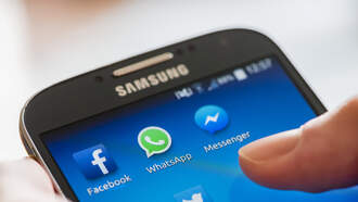 Luis Treviño - Si Tienes Alguno De Estos Celulares, Whatsapp Dejara De Funcionar