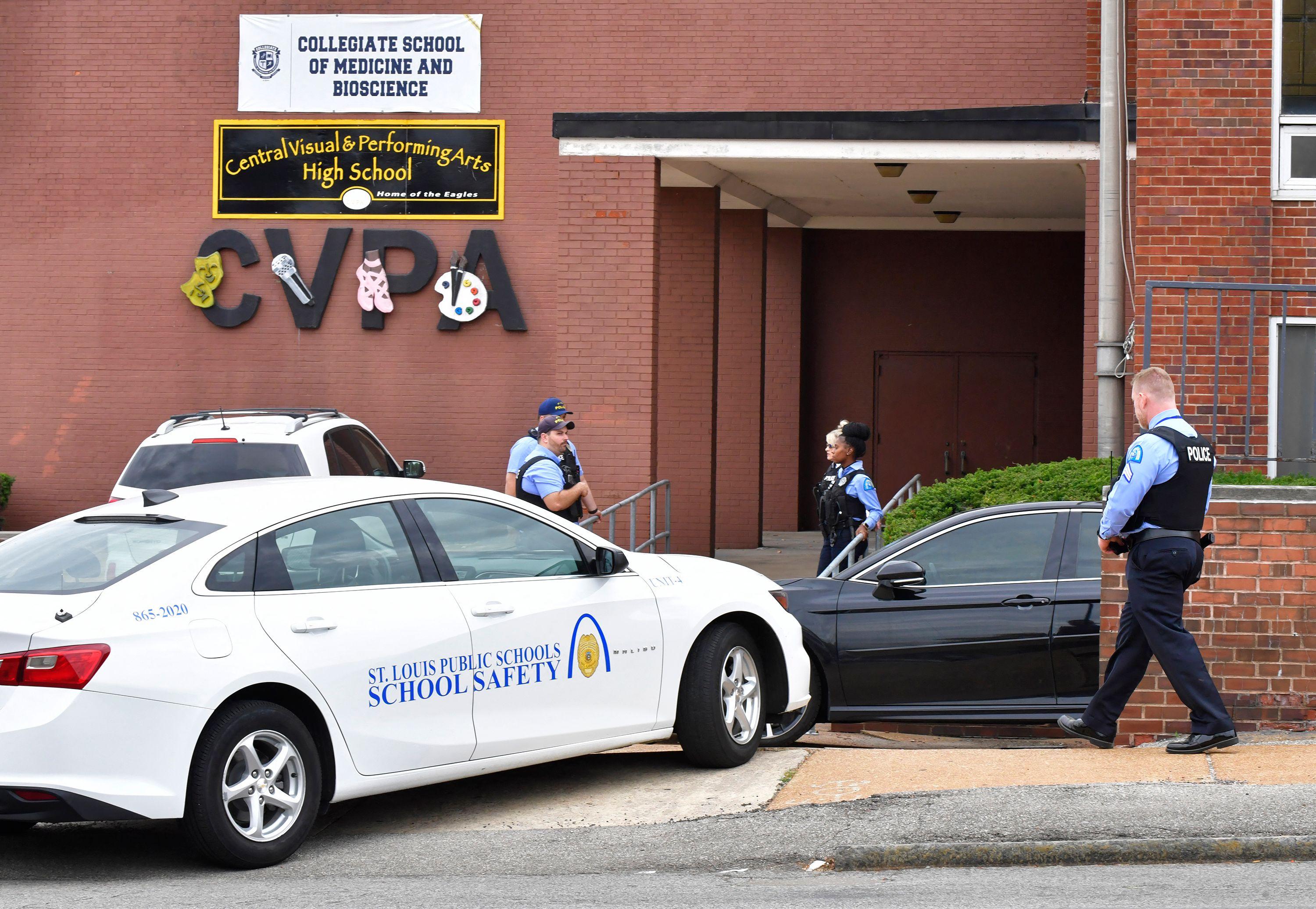 St Louis School Shooting Suspect Had 600 Rounds Of Ammunition IHeart