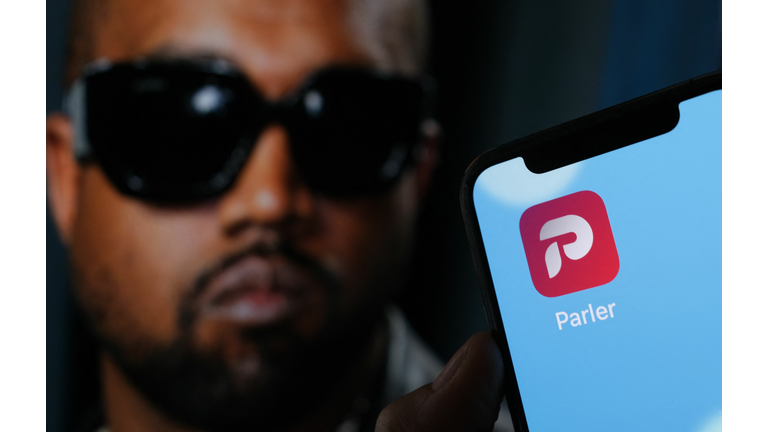 US-INTERNET-POLITICS-CELEBRITY-KANYE-PARLER