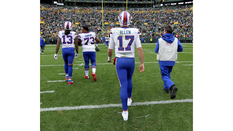 Buffalo Bills v Green Bay Packers